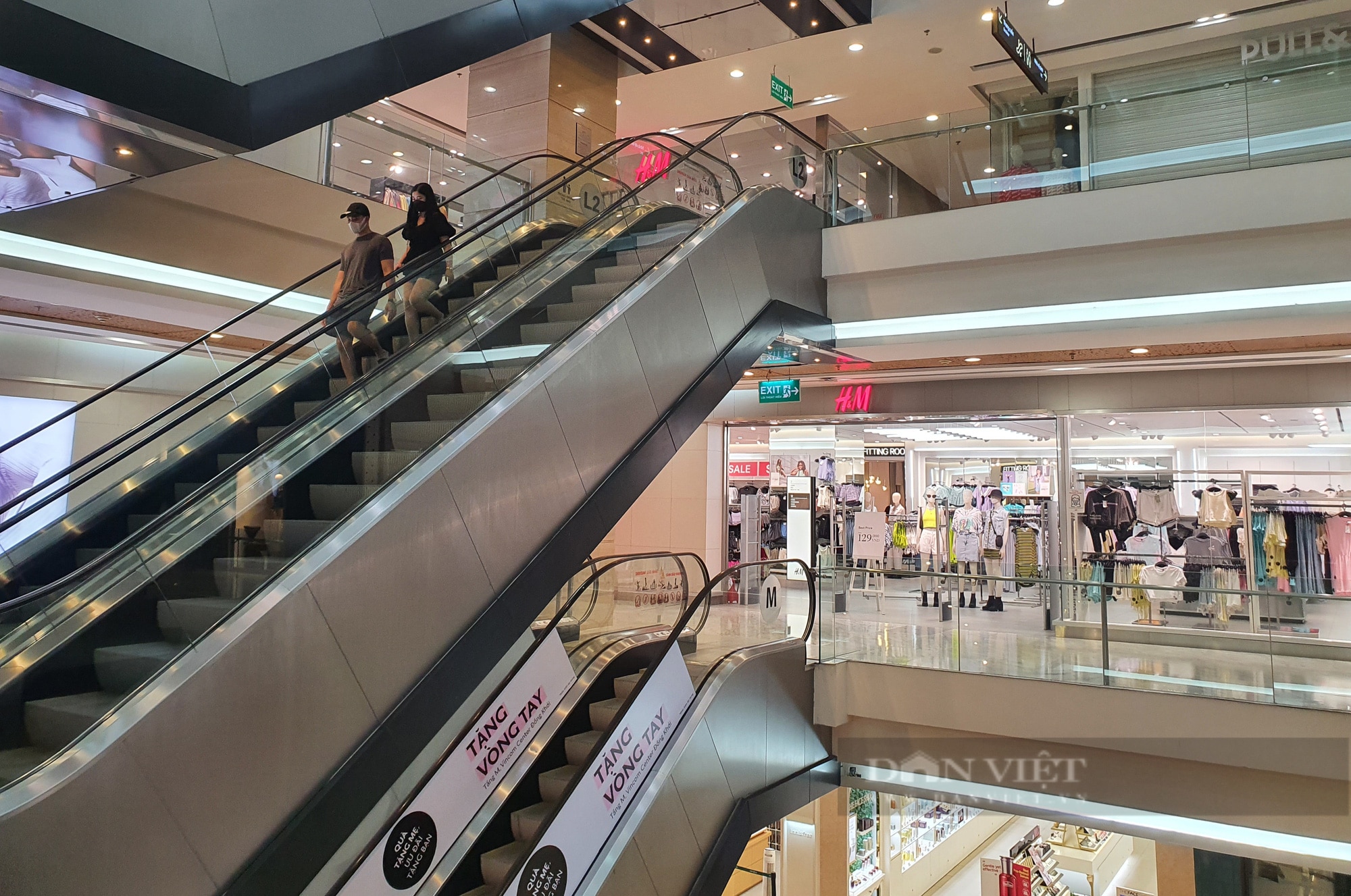Enjoy shopping at Vincom Center Dong Khoi, where you can indulge in a curated selection of world-renowned fashion brands and luxury boutiques